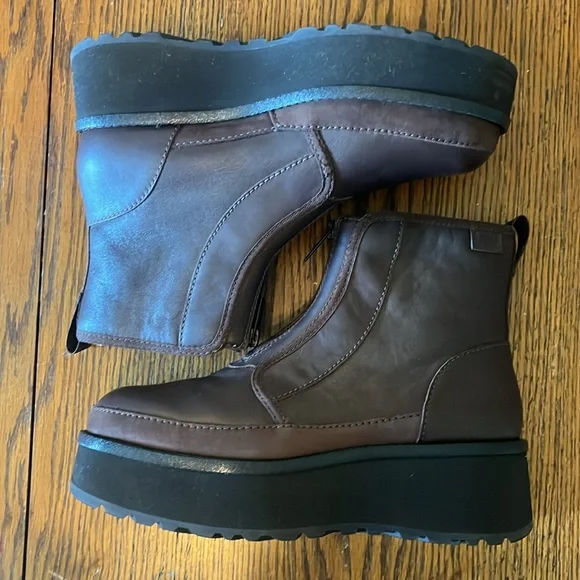 Ugg boots - Picture 5 of 8